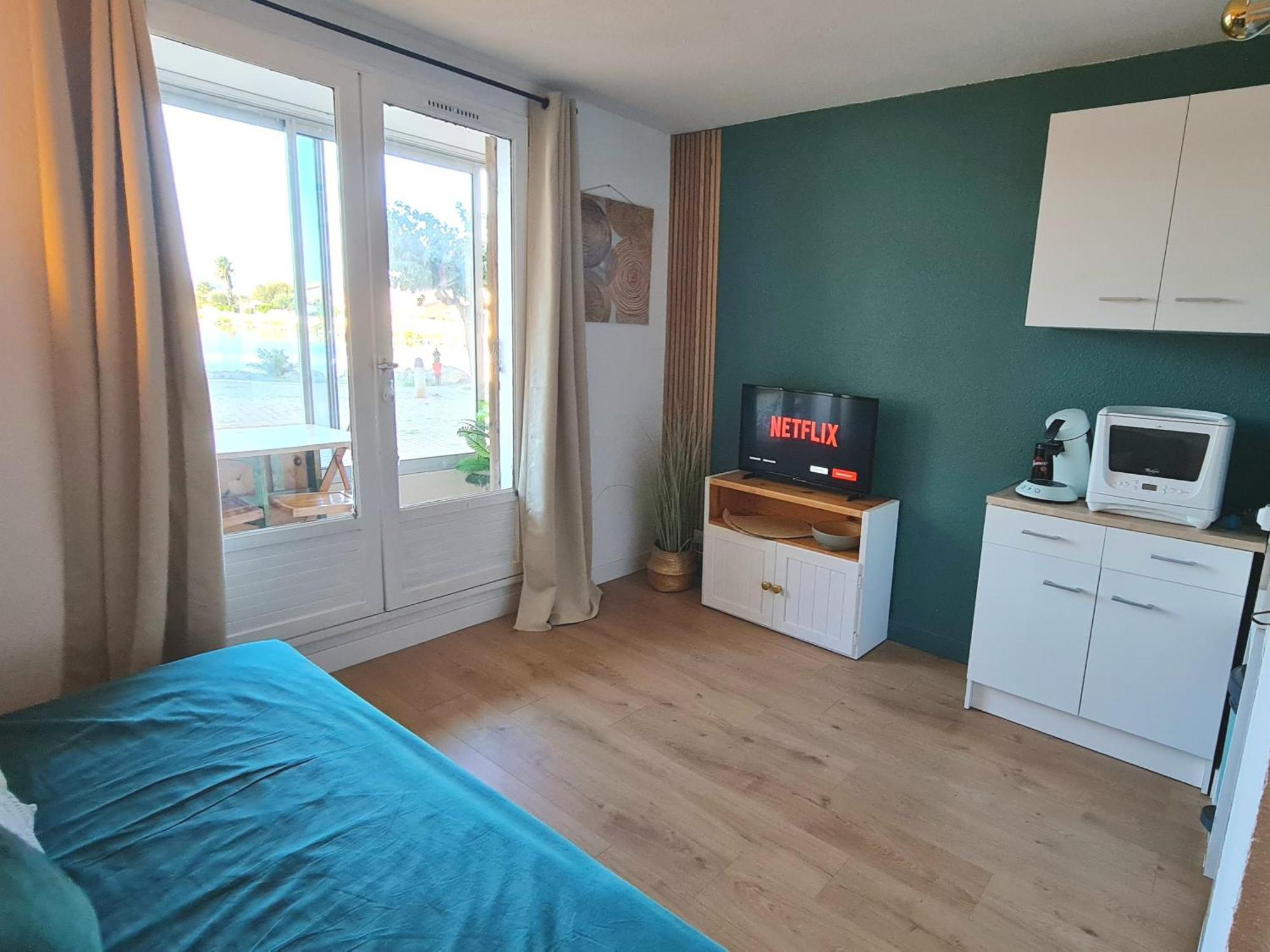 Splendide Appartement Golden House Vue Lac Et Montagne Port-la-Nouvelle Kültér fotó